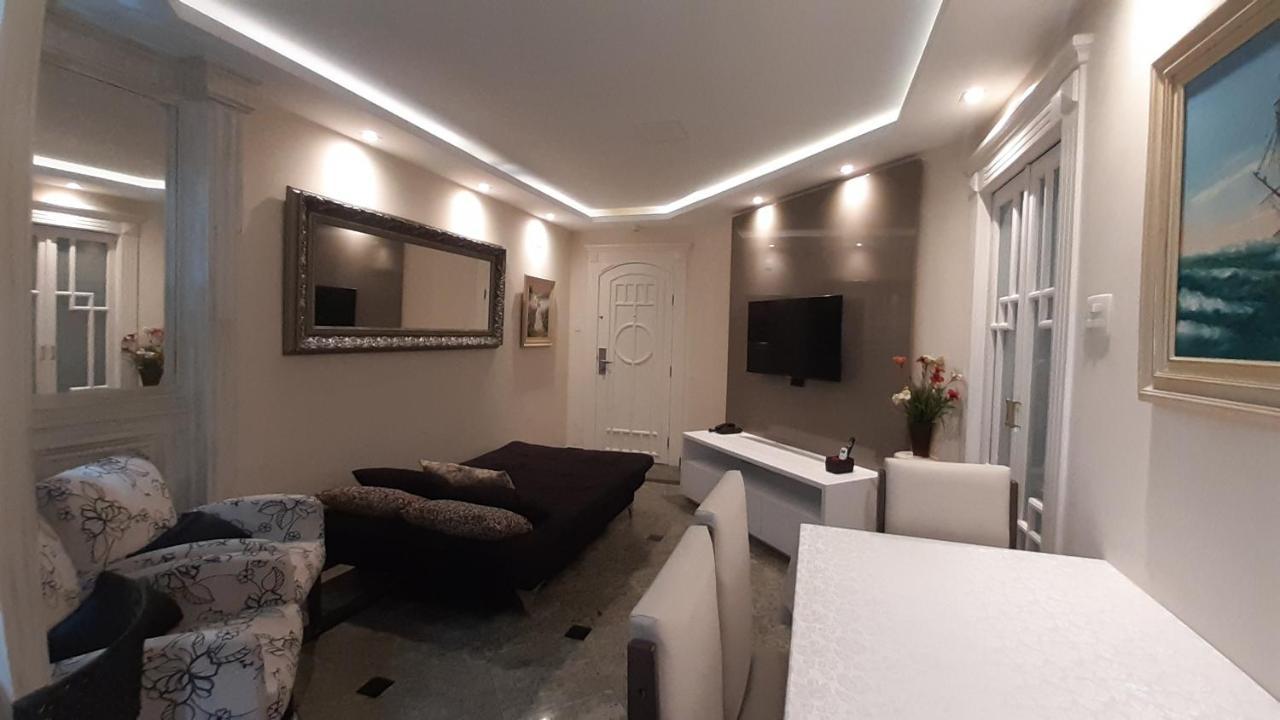 Lindo Flat No Edificio Cosmopolitan, Com Garagem E Piscina Apartment Santos  Luaran gambar